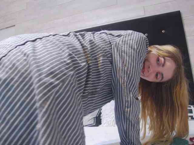 Ella-Lizzie webcam