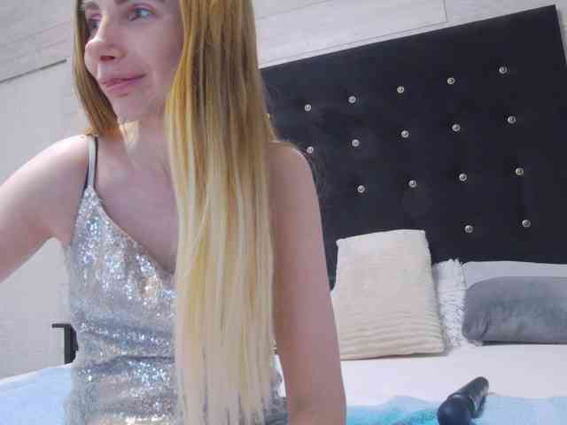Ella-Lizzie webcam