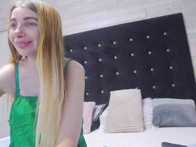 Ella-Lizzie webcam