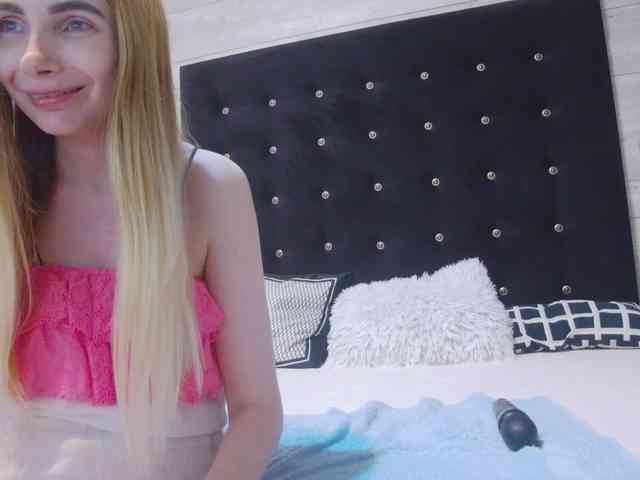 Ella-Lizzie webcam