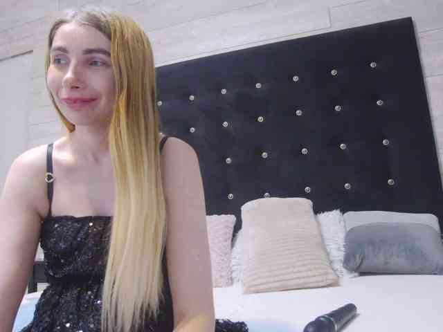 Ella-Lizzie webcam