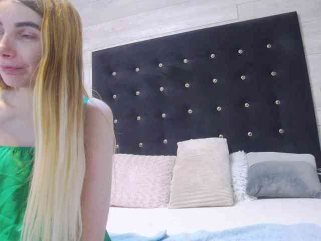 Ella-Lizzie webcam