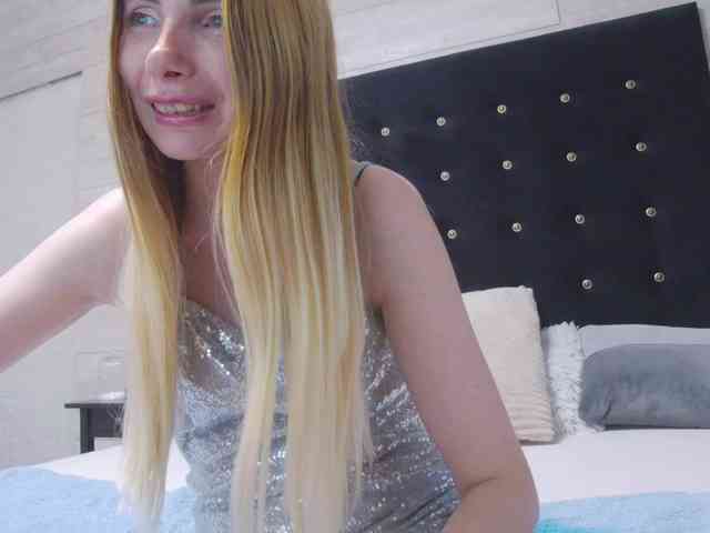 Ella-Lizzie webcam