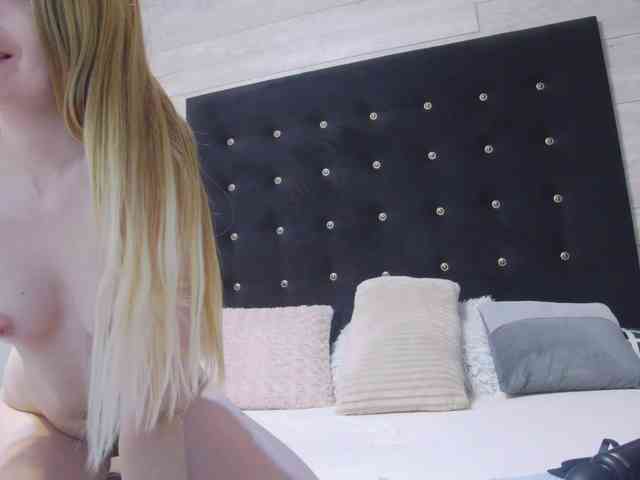 Ella-Lizzie webcam