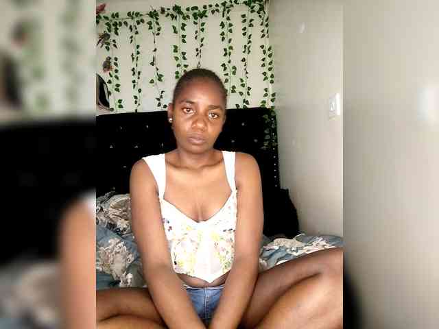 Queen224 webcam
