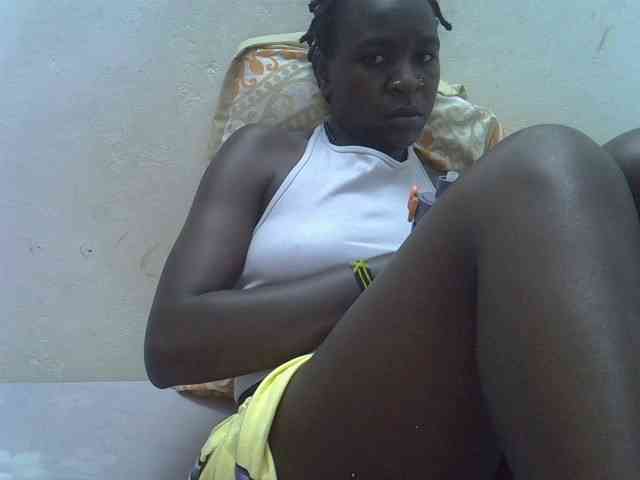 Prettygurl Live Webcam on BongaCams