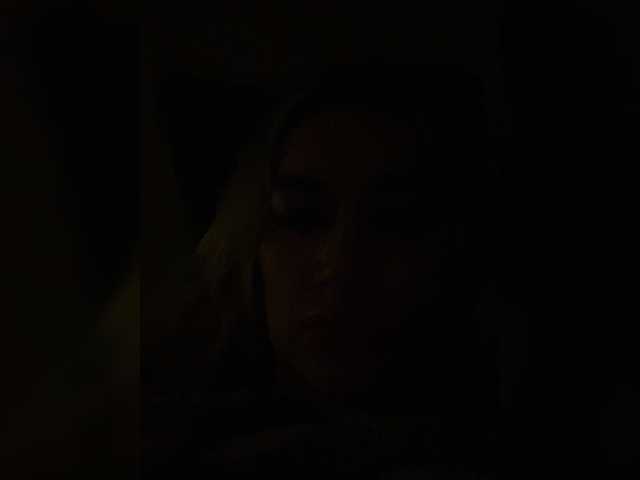 LeraDXB webcam