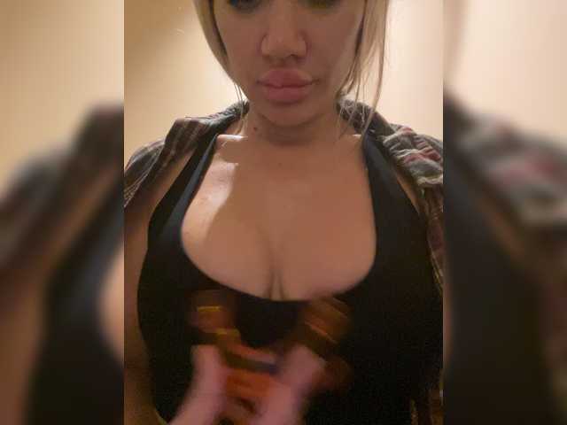 Larisa (Larisa90)