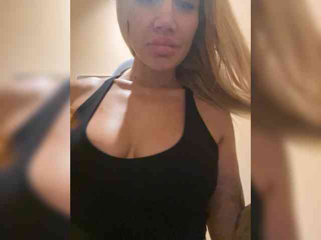 LeraDXB webcam