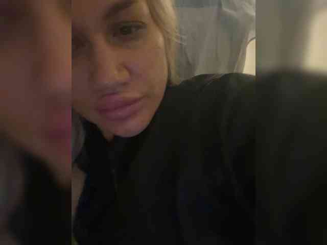 LeraDXB webcam
