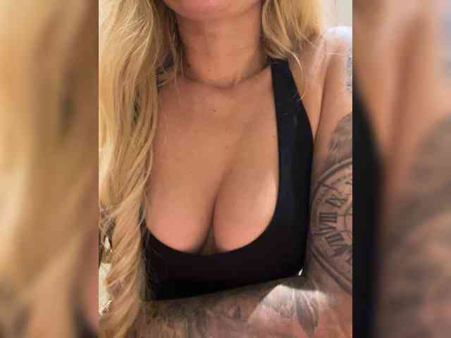LeraDXB webcam