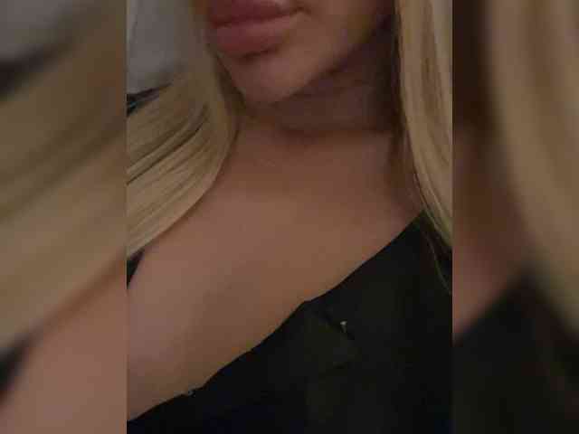 LeraDXB webcam