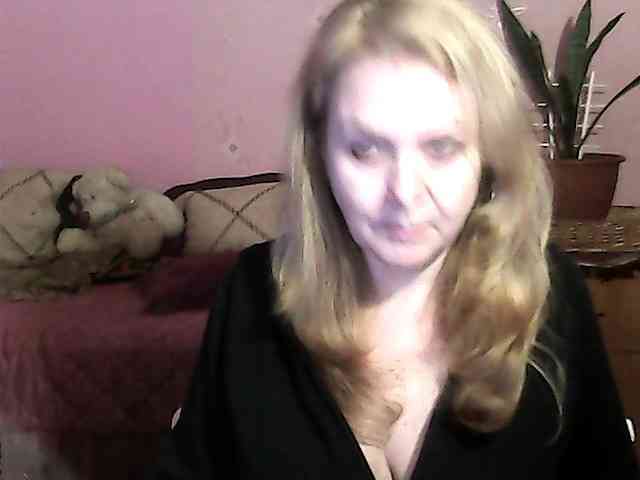 NinaKeil webcam