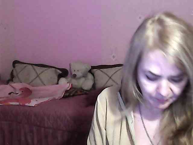 NinaKeil webcam