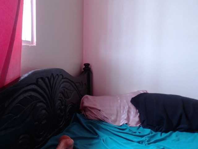 Rubby4's BongaCams show and profile