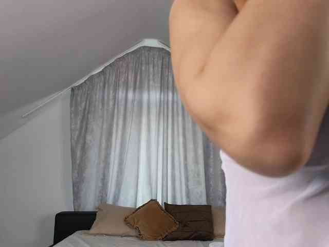 TenderSin webcam