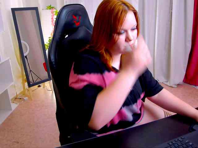 VelvettVixxen bongacams
