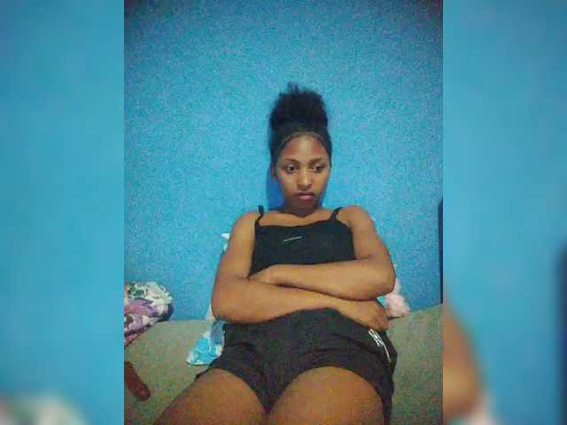 Annais19's BongaCams show and profile