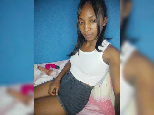 Annais19's BongaCams show and profile