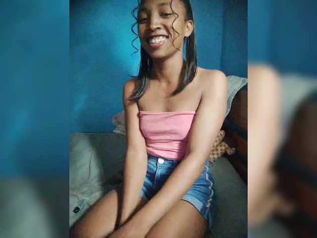 Annais19's BongaCams show and profile