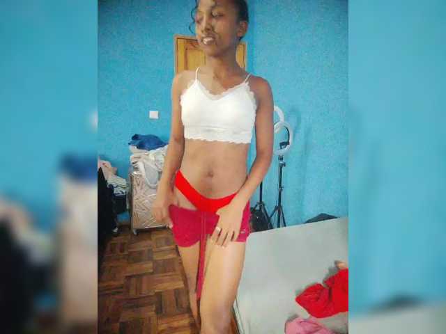 Annais19's BongaCams show and profile