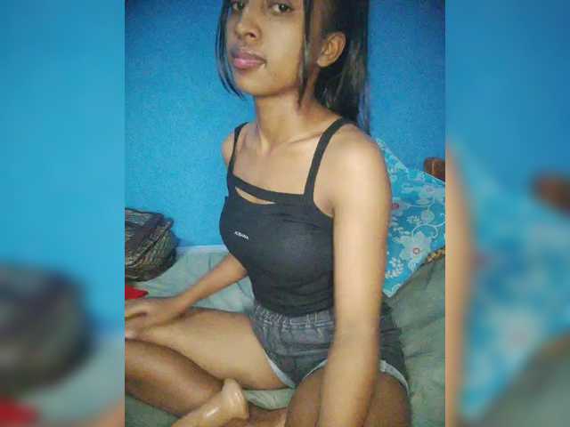 Annais19's BongaCams show and profile