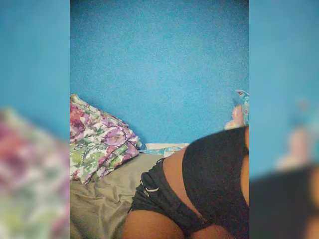 Annais19's BongaCams show and profile