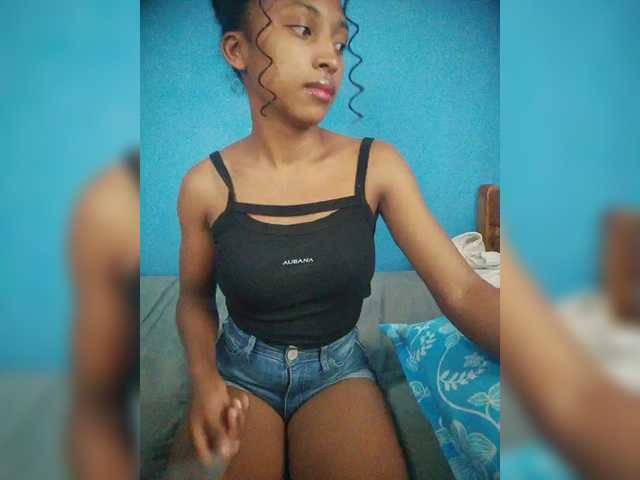 Annais19's BongaCams show and profile