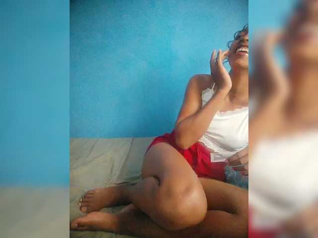 Annais19's BongaCams show and profile