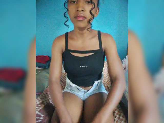 Annais19's BongaCams show and profile