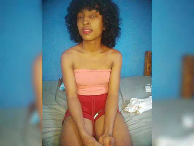 Annais19's BongaCams show and profile