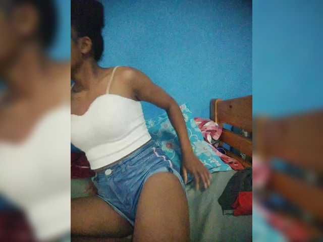 Annais19's BongaCams show and profile