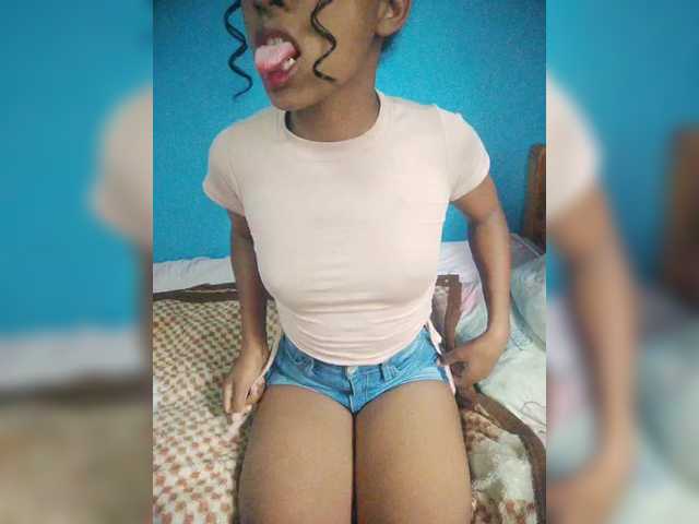 Annais19, une amatrice française avec qui discuter et avoir du sexe