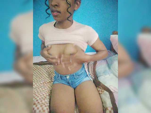 Annais19's BongaCams show and profile