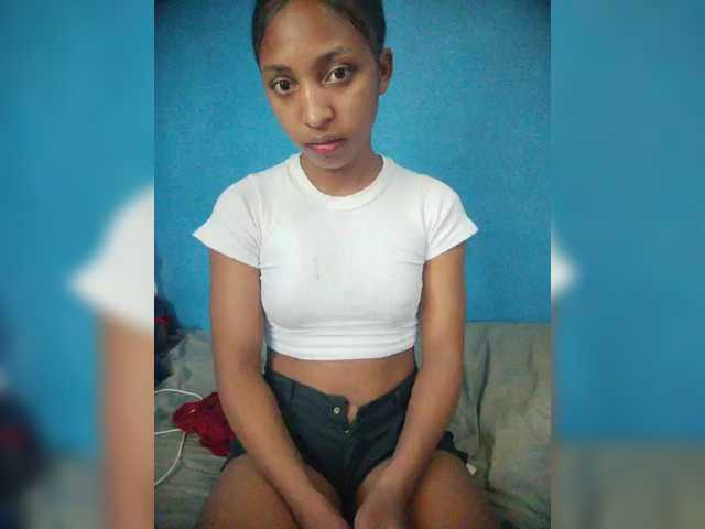 Annais19's BongaCams show and profile