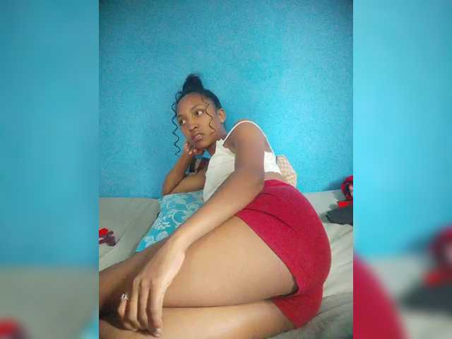 Annais19's BongaCams show and profile