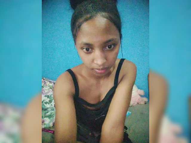 Annais19's BongaCams show and profile