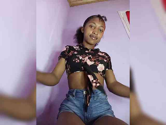 Annais19 Live Webcam on BongaCams