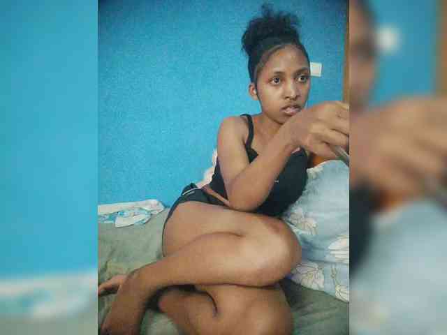 Annais19 Live Webcam on BongaCams