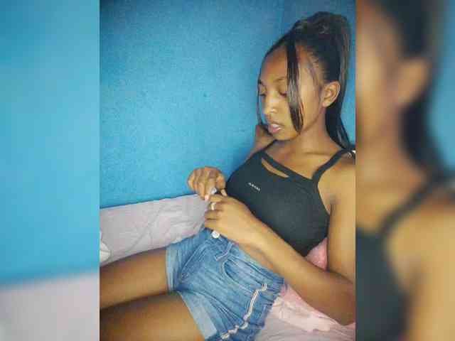 Annais19 Live Webcam on {site_name}