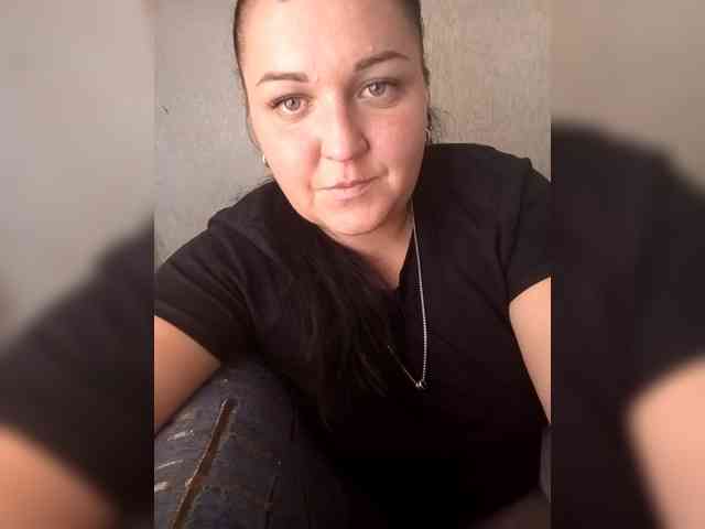 Millie-Eloise webcam