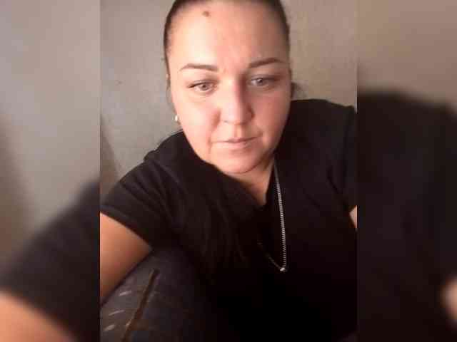 Millie-Eloise webcam