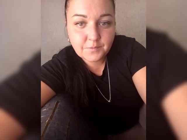 Millie-Eloise webcam