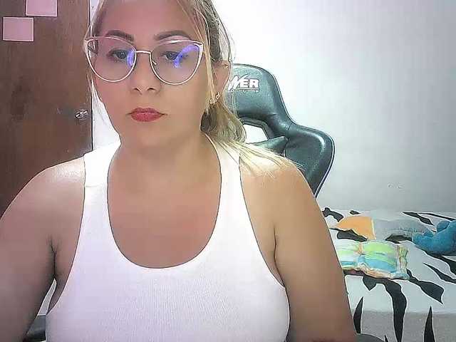 Mariana0x's BongaCams show and profile