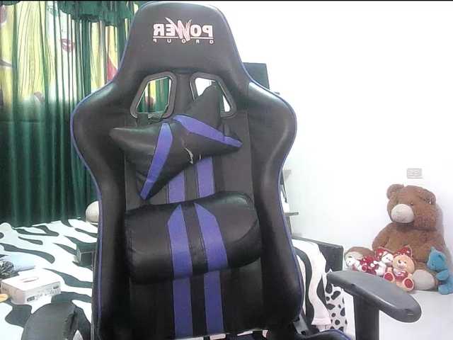 Mariana0x's BongaCams show and profile