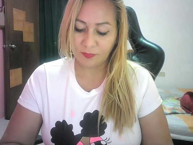 Mariana0x's BongaCams show and profile