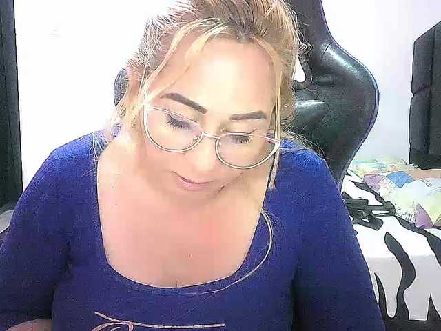 Mariana0x's BongaCams show and profile