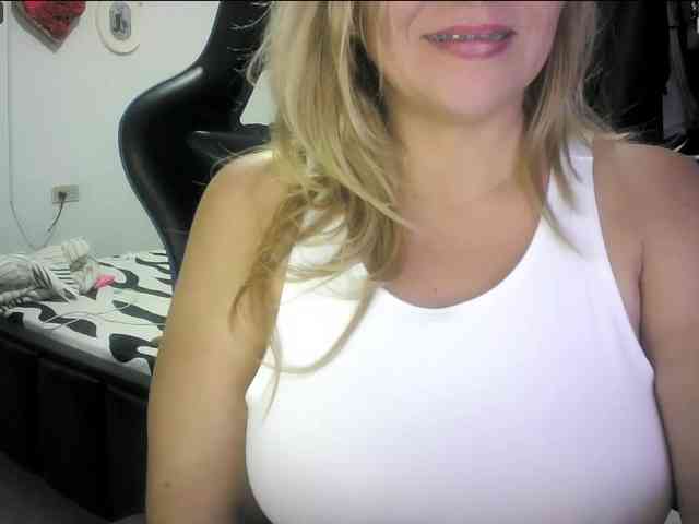 Mariana0x webcam
