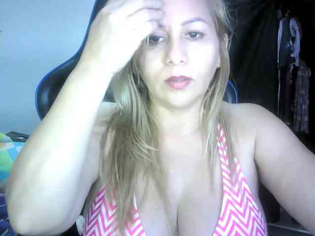Mariana0x webcam