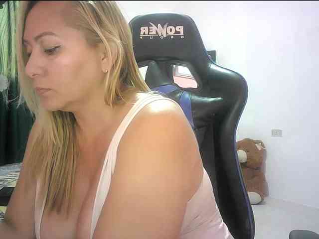 Mariana0x webcam